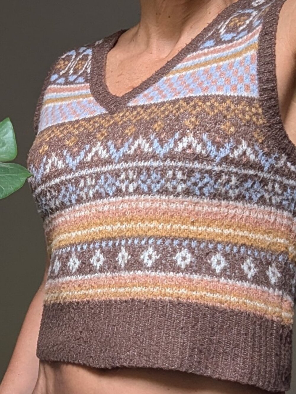 PINK ROSE Brown Patterned Knit Vest - Picture 9 of 9